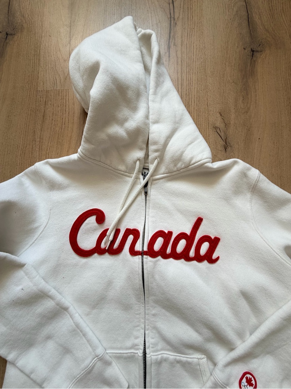 Canada Script White Zip Hoodie with Red Appliqué - Picture 4 of 6